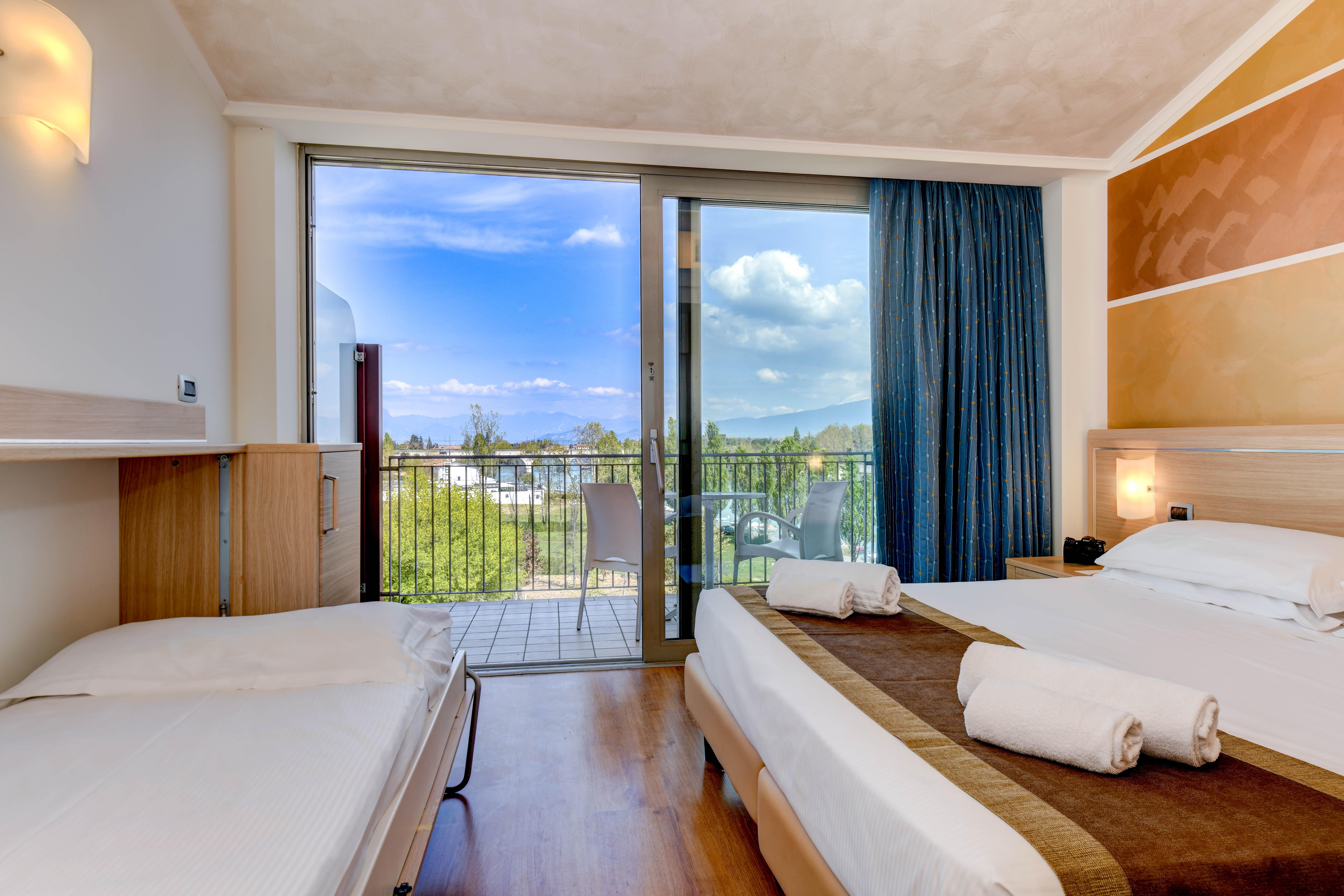 Hotel Rivus Песк'єра-дель-Гарда Екстер'єр фото