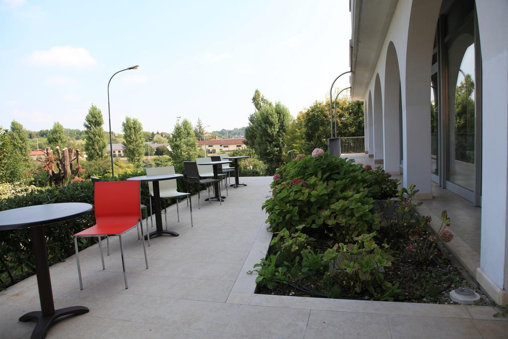 Hotel Rivus Песк'єра-дель-Гарда Екстер'єр фото