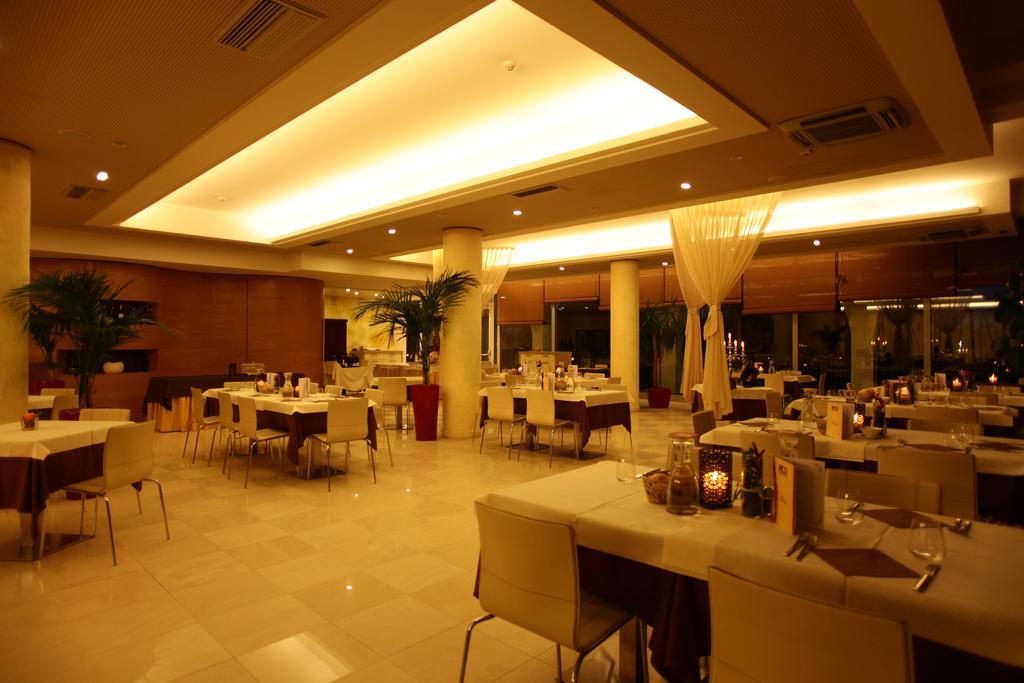 Hotel Rivus Песк'єра-дель-Гарда Екстер'єр фото